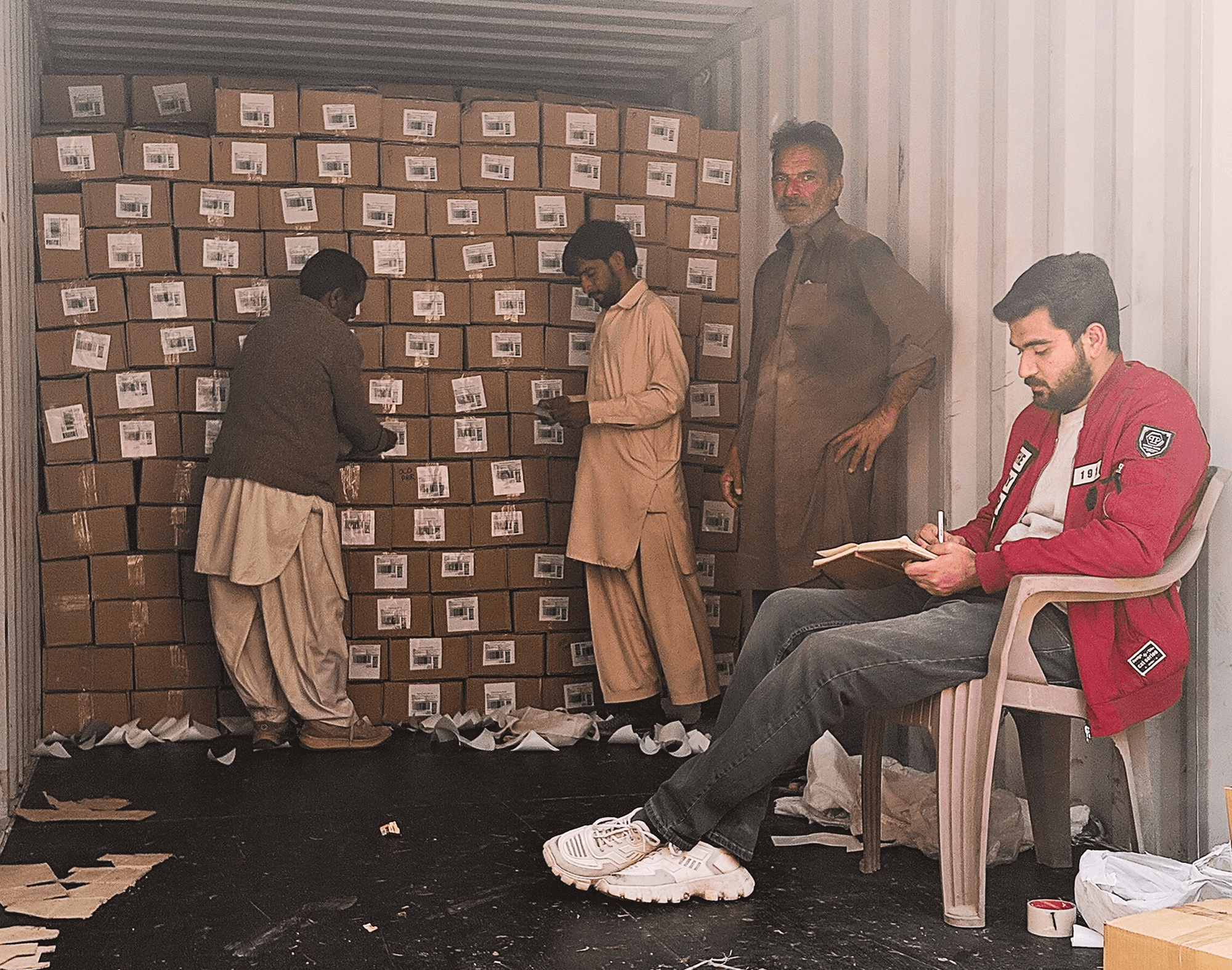 Container inspection of USA-bound animal licks